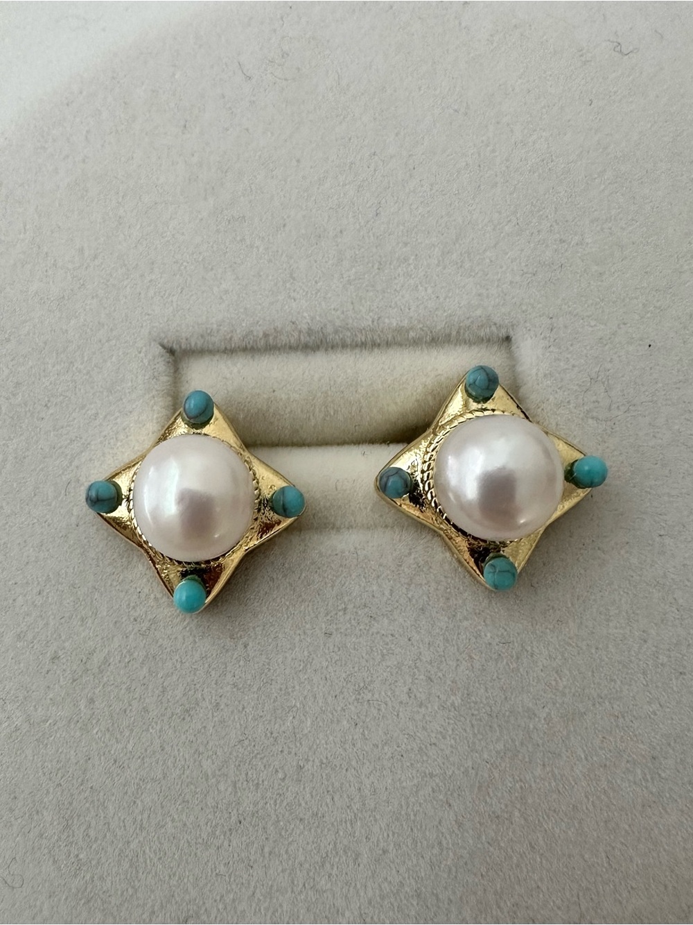 Vintage Round Freshwater Pearl Stud Earrings 14K Gold Plated